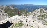 27 Salgo fin quasi alla testata del Mandrone, è ora di scollinare sul versante nord. Ma prima uno sguardo  indietro...